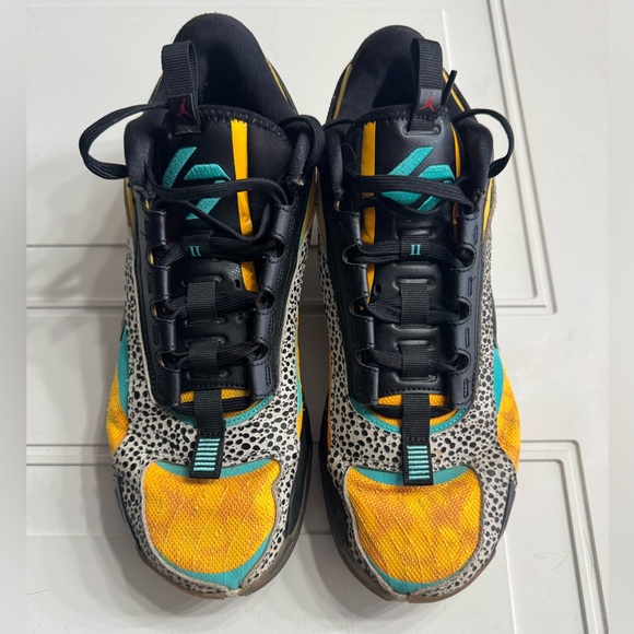 Nike Air Jordan Luka Doncic 2 II Pitch Safari Black Orange Jade Mens Size 10 - Picture 2 of 9